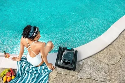 Above ground pool during pool installation with extra support ribs